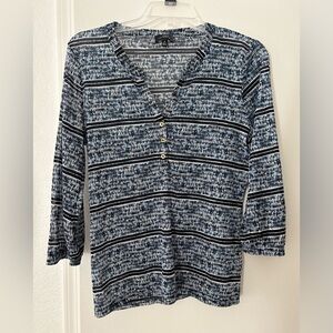 The Limited Navy Blue Patterned 3/4 Sleeve Top Blouse. Size Medium